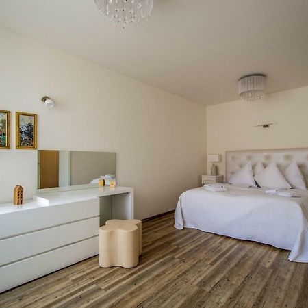 Unique Charles Bridge 2Bdr Apartment. Prague Exterior photo